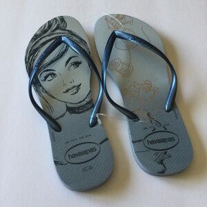 HAVAIANAS X DISNEY SLIM PRINCESS FLIP FLOPS CINDERELLA BLUE US SIZE 11/12 NWOT